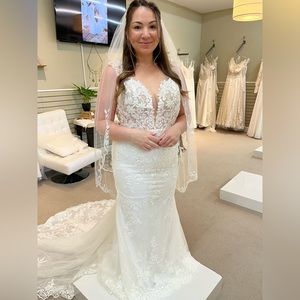 Wedding veil - NWT